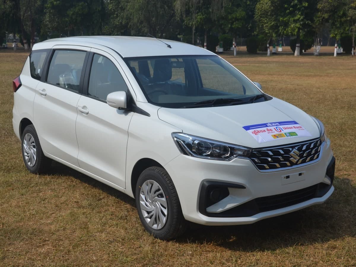 Maruti Suzuki Ertiga 6+1 Seater MPV - Swastik Tours Fleet